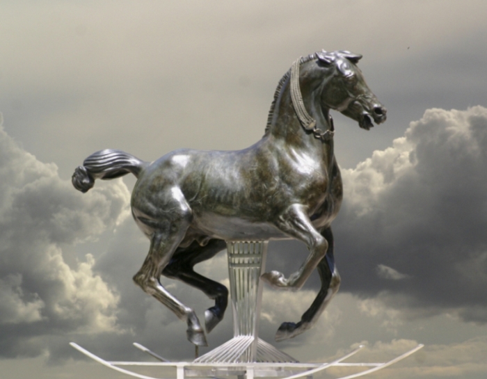 Sculpture Frédéric Jager : Cheval à bascule en bronze